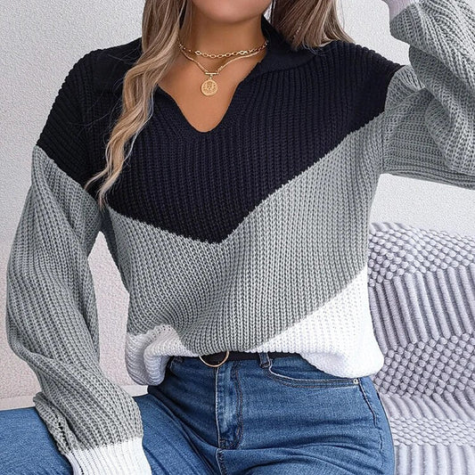 Mehrfarbiger Damen-Strickpullover mit klassischem V-Ausschnitt