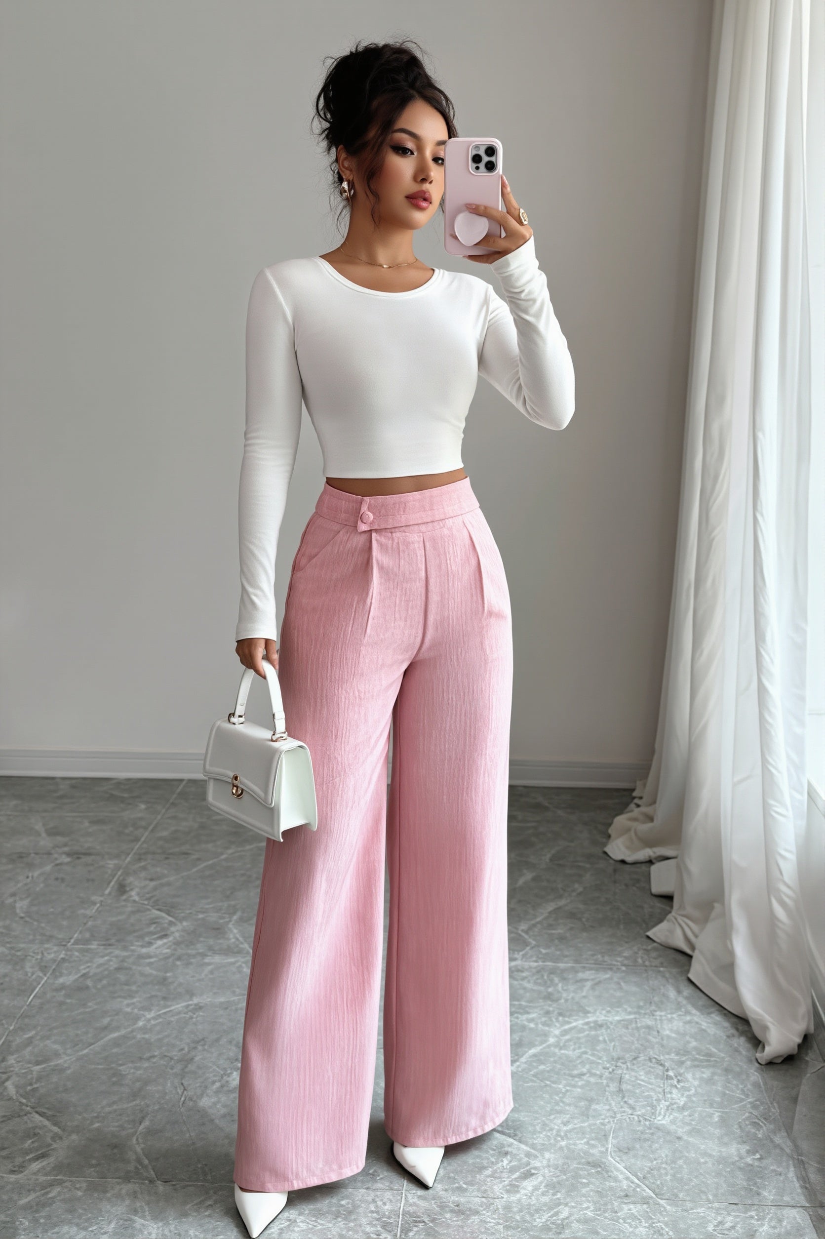 Weite Damenhose mit hohem Bund und Patchwork-Detail seitlich