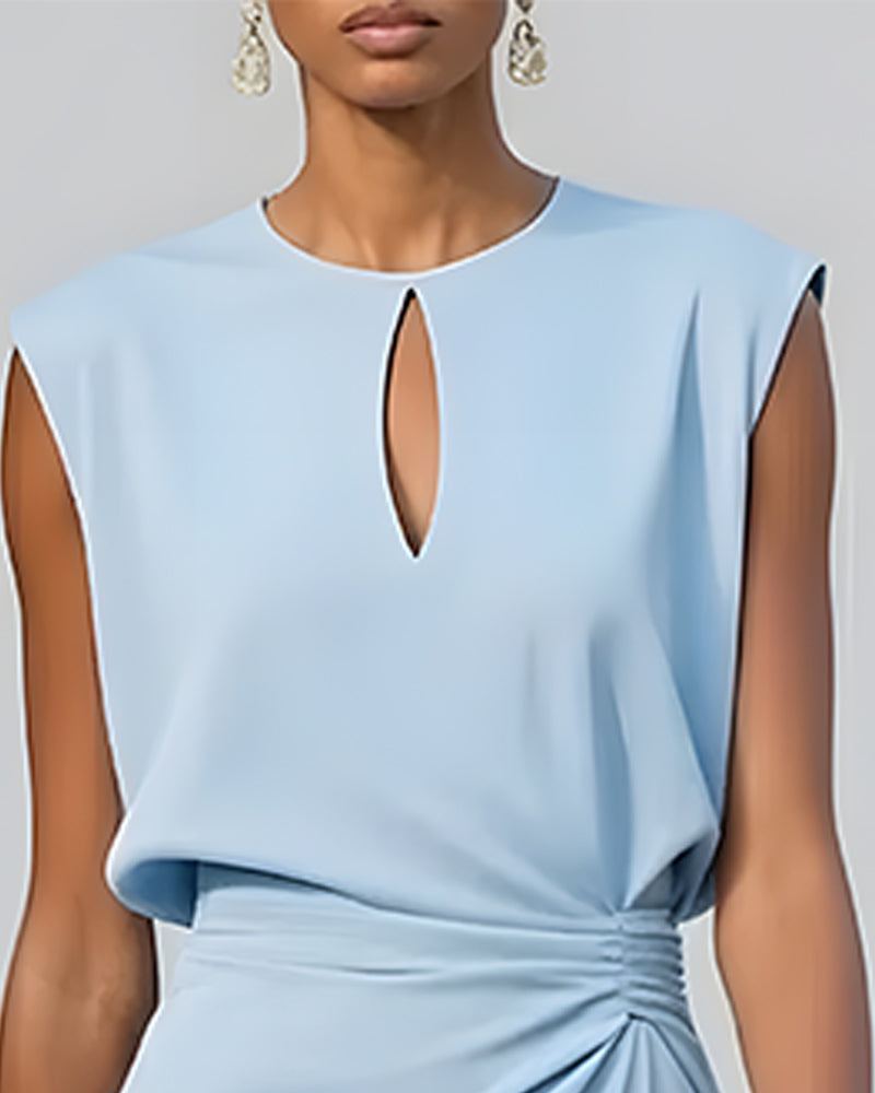 Ärmelloses knielanges Wickelkleid für Damen mit taillenbetonter Passform