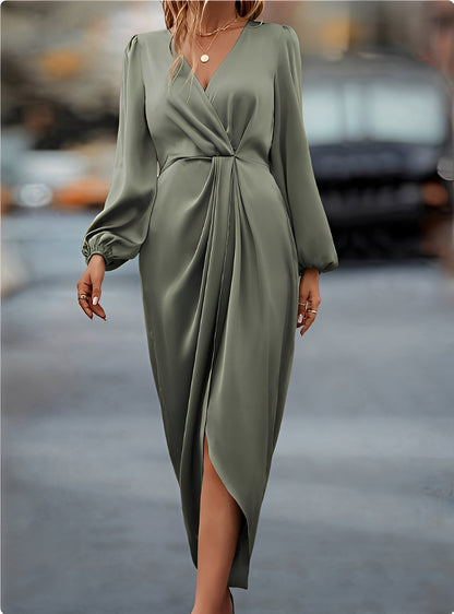 Elegantes Maxikleid mit überkreuztem Wickelausschnitt
