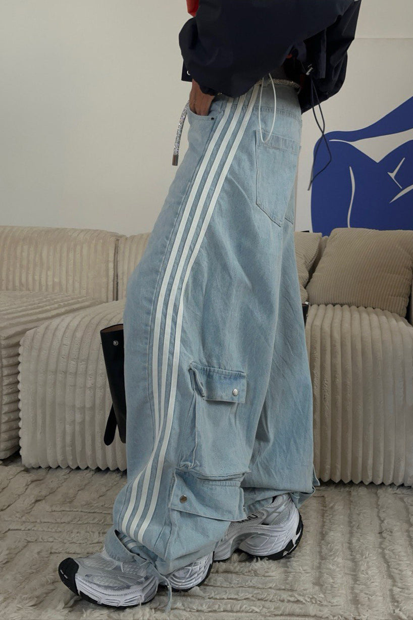 Denim Hose mit Streifen für Damen in Seitenansicht