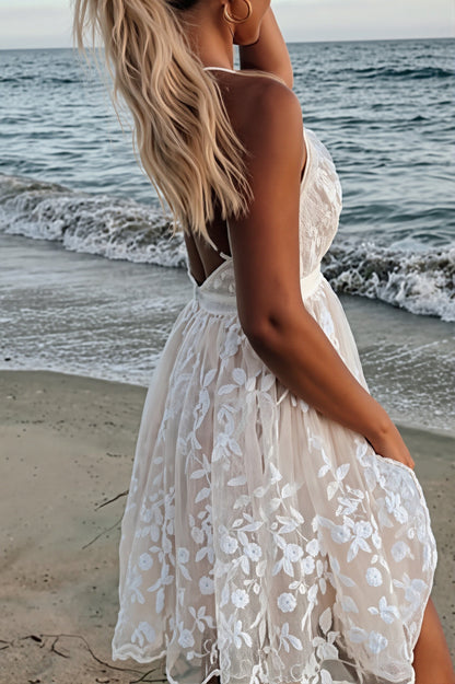 Boho Damenkleid mit feinen Trägern, Spitzenoptik und floralem Stickmuster