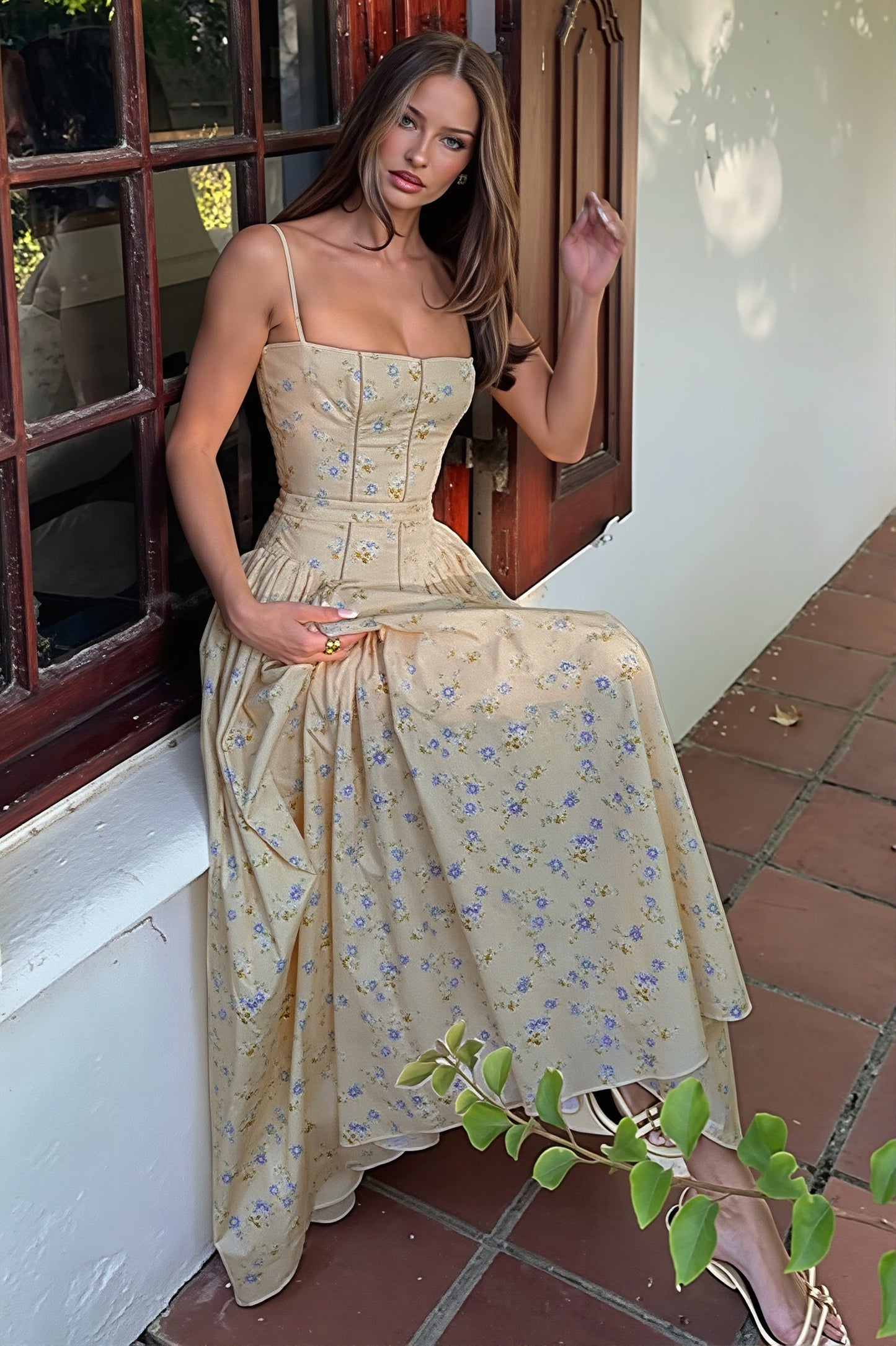 Damen Cami-Maxikleid mit Blumenprint und fliessender Silhouette