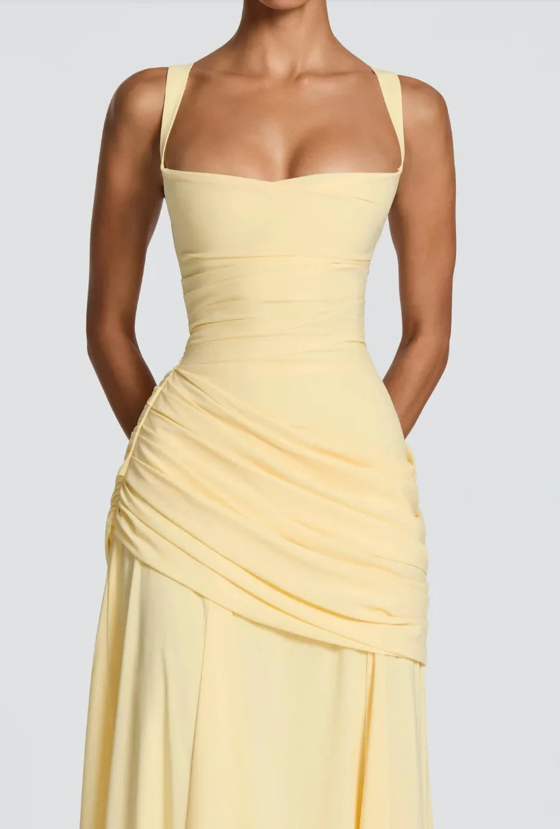 Gelbes gerafftes Maxikleid mit Drapierung