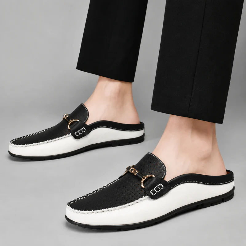 Unteransicht der Damen Slipper mit rutschfestem Sohlenprofil