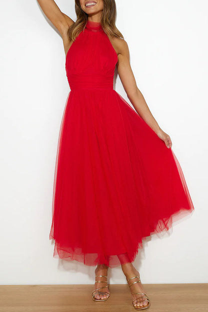 Maxikleid mit Neckholder und gerafften Details aus Tüll