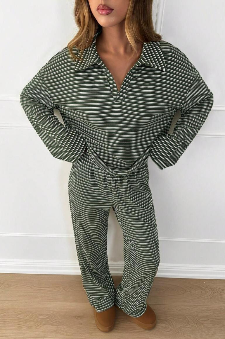 Seitliche Ansicht der Lounge-Hose mit Streifendetail