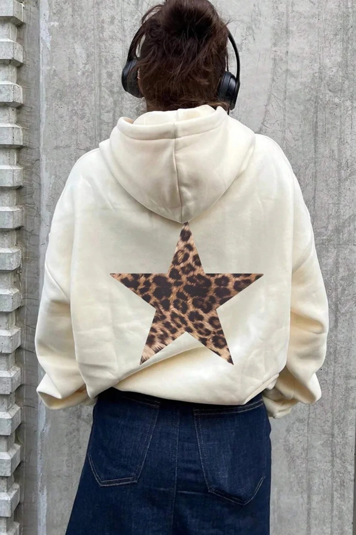 Damen Hoodie mit Kapuze und Langarm in Nahaufnahme