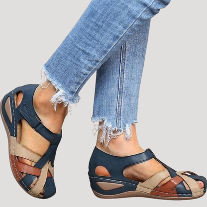 Damen Sandalen Mit Geschlossener Spitze Und Keilsohle