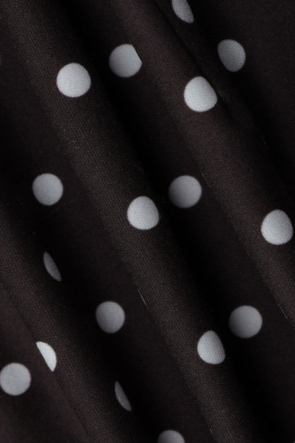 Rückenansicht vom Bodycon Minikleid mit Punkten