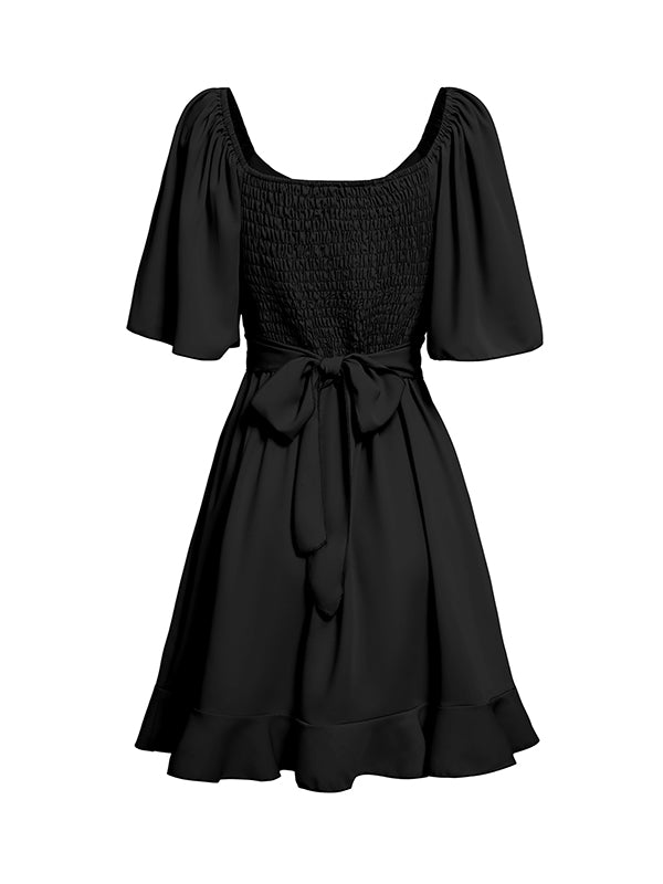 Verspieltes Rüsch Mini-Kleid mit gebundener Taille und ausgestellten Ärmeln