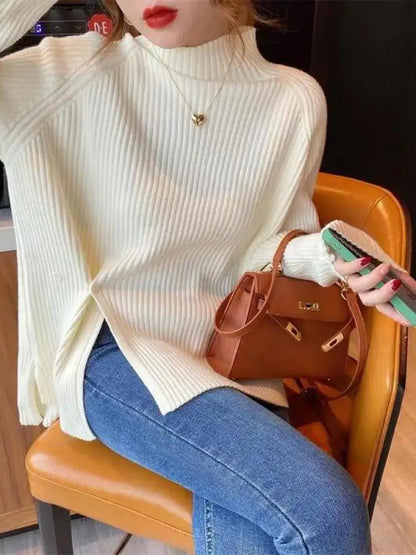 Damen Strickpullover mit Rollkragen und Knopf-Schlitz-Detail