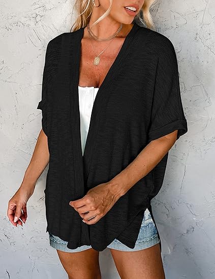 Stilvoller Strickcardigan mit kurzen Ärmeln und offenem Schnittdesign