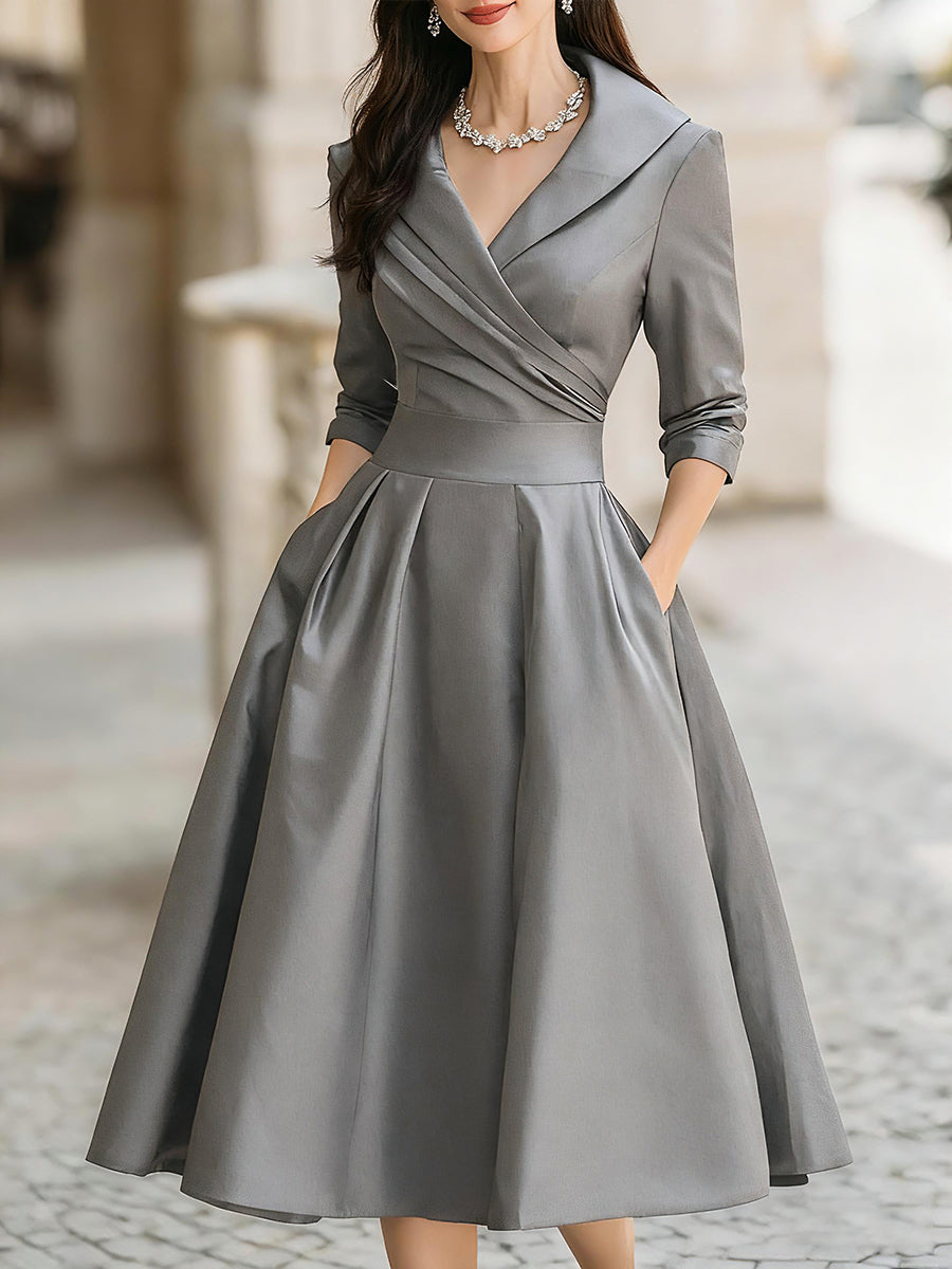 Vintage Satin Midikleid mit drapiertem Kragen