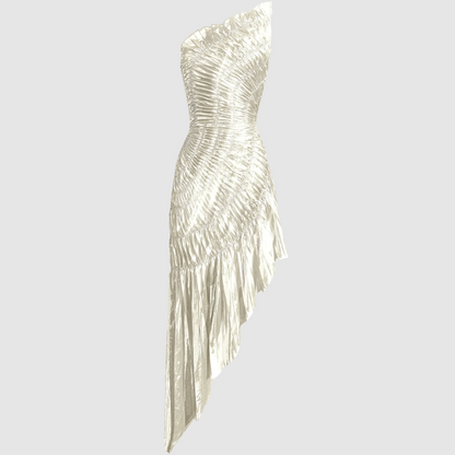 Silbernes plissiertes asymmetrisches Midikleid