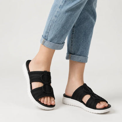 Leichte Damen Schlupfsandalen, Detail der offenen Zehenpartie