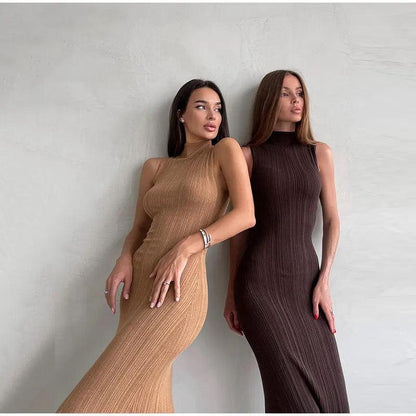 Weiches Strick-Rippen-Midikleid