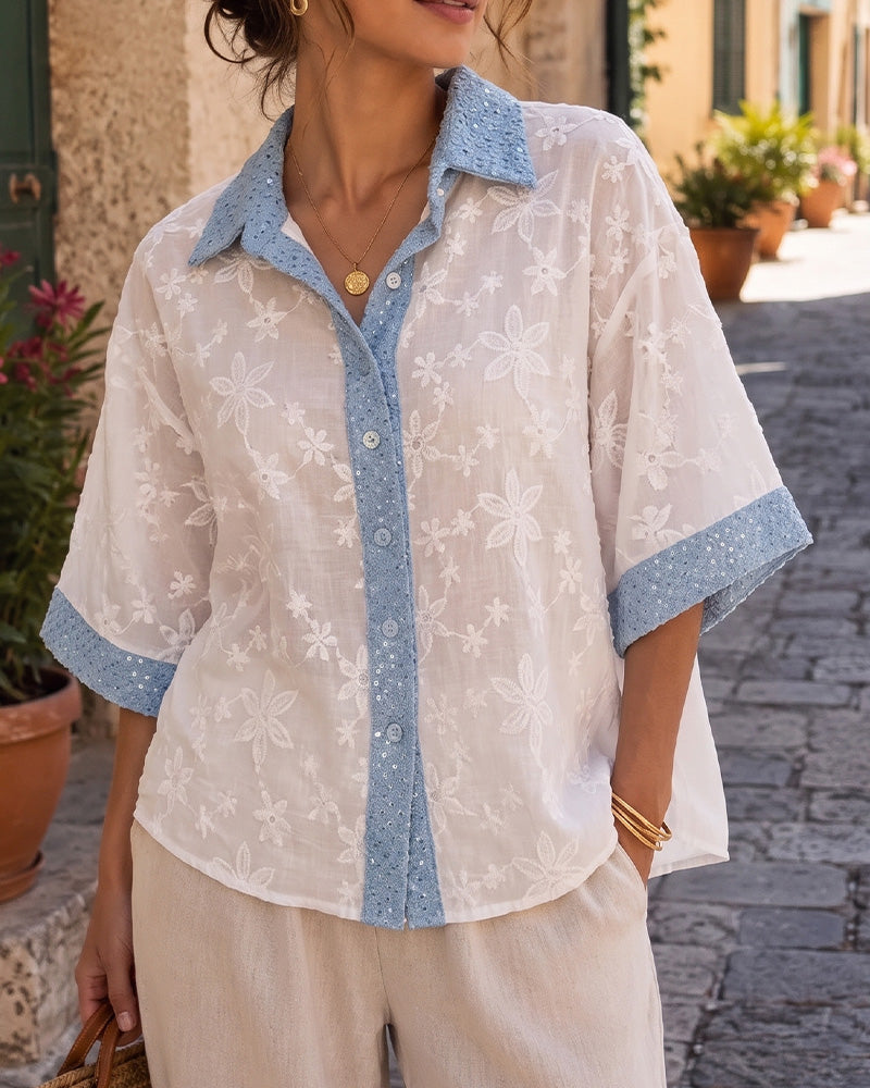 Damenbluse mit Revers und modernem Farbblockmuster
