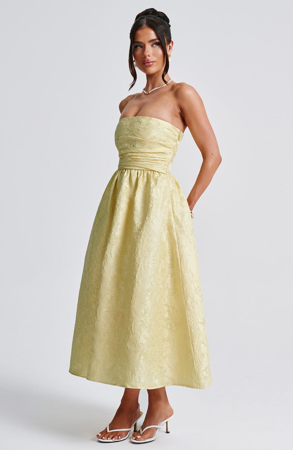 Florales Jacquard trägerloses Midikleid in Zitronengelb