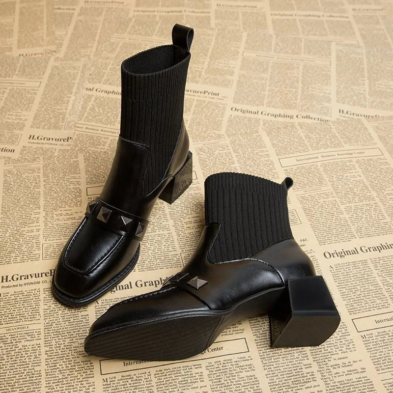 Schicke Leder-Stiefeletten