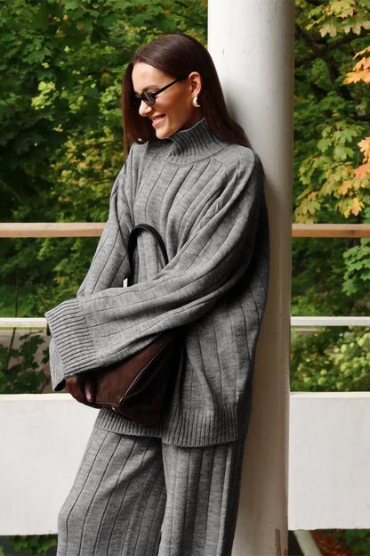 Damen-Rollkragenpullover aus Rippstrick im zweiteiligen Set