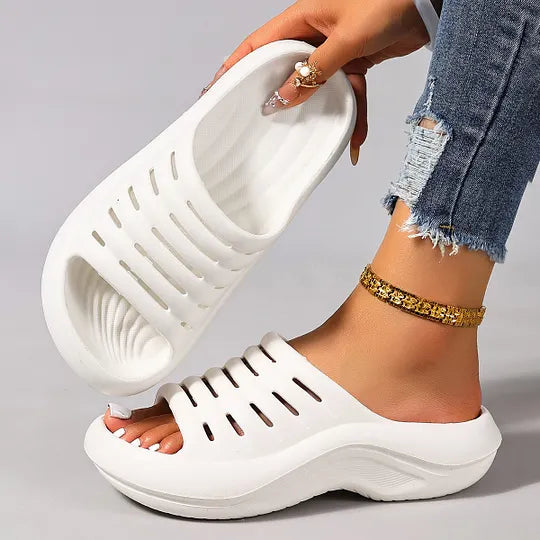 Damen Freizeitsandalen mit bequemem Fussbett und offenem Design