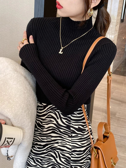 Figurbetonter Strickpullover mit Rollkragen für Damen