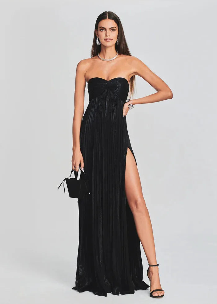Silbernes trägerloses Kleid für Hochzeitsgäste
