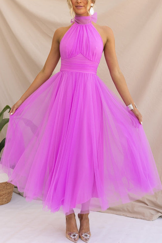 Maxikleid mit Neckholder und gerafften Details aus Tüll