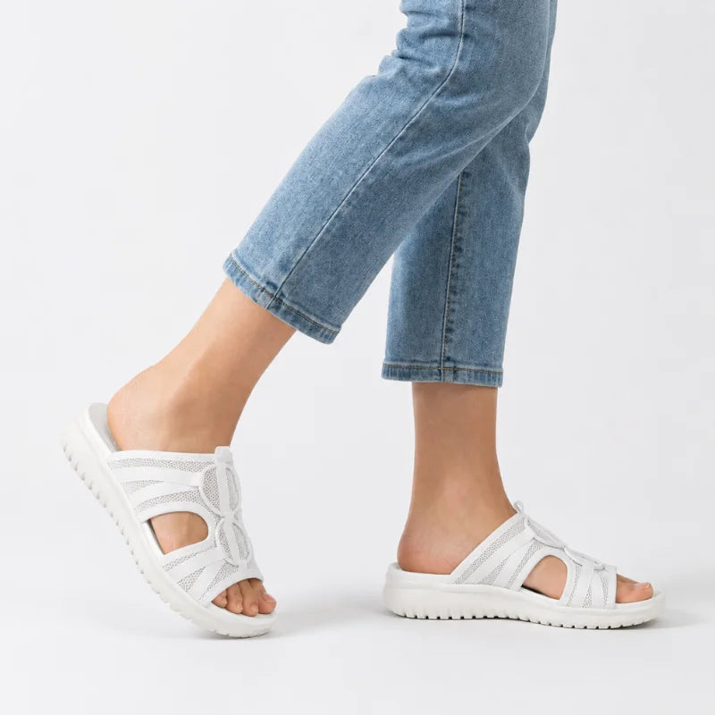 Damen Schlupfsandalen mit breiter Passform, Rückansicht
