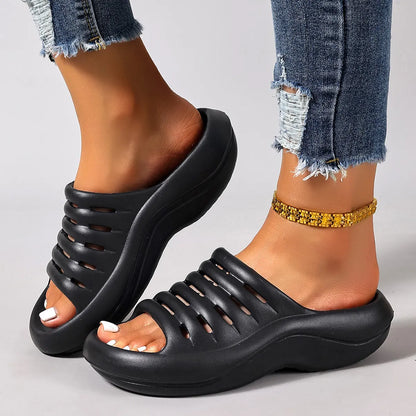 Damen Slip-on Sandalen mit dicker Sohle in Vorderansicht