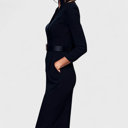 Elegantes Bleistiftkleid mit Gürtel für einen anspruchsvollen Stil