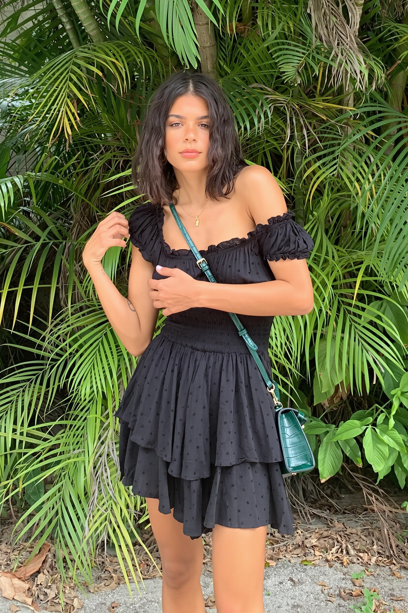 Damen Mini Kleid mit Wickeloptik in Rückansicht