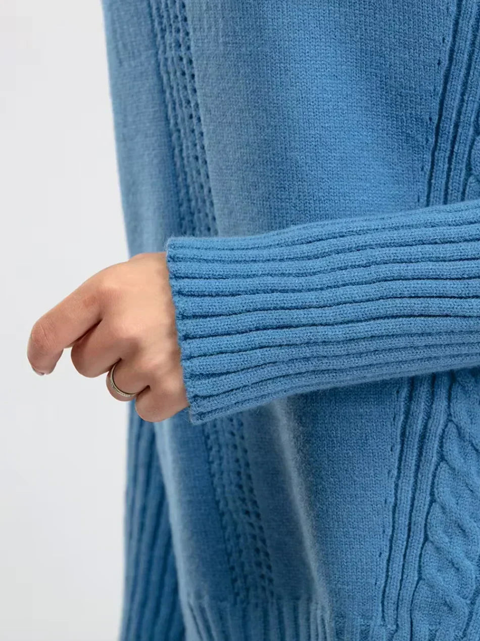 Elegantes zweiteiliges Damen-Outfit für Büro und Freizeit