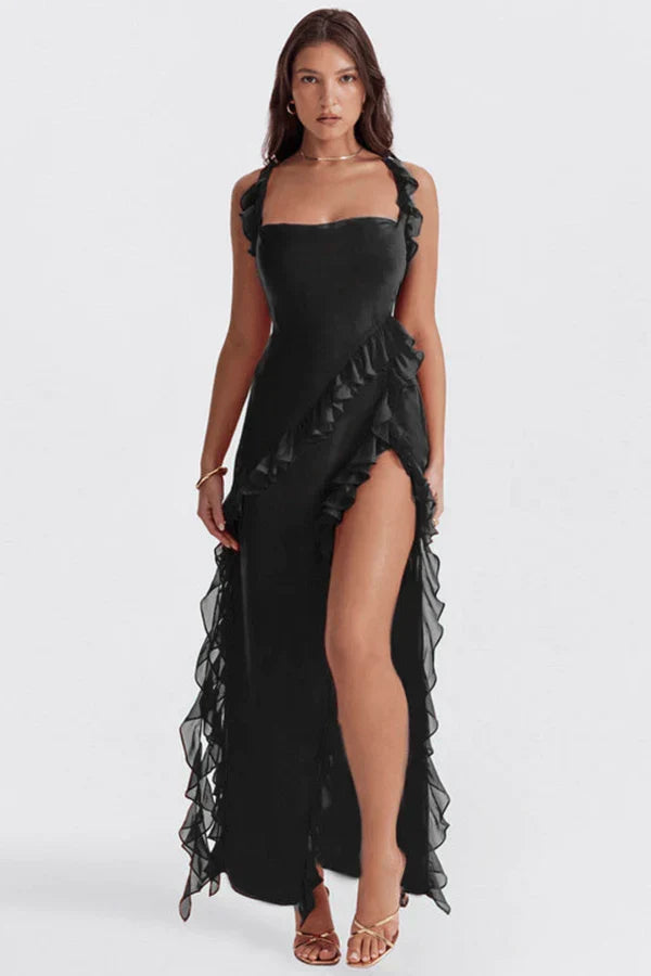 Maxikleid in voller Ansicht mit femininem Rüschen-Detail
