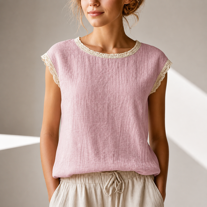 Damenbluse mit fliessender Passform und femininem Design