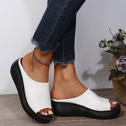 Damen-Keilsandalen mit Zehenriemen und bequemem Keilabsatz