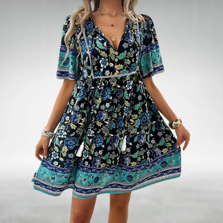 Vielseitiges elegantes Damenkleid in Nahaufnahme des Schnitts