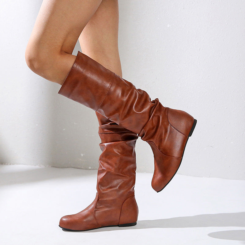 Knielange Stiefel mit niedrigem Blockabsatz
