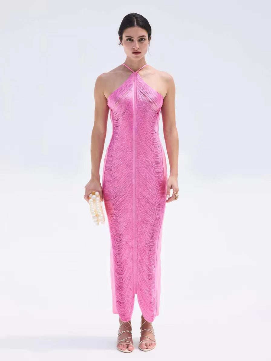Elegantes langes Damenkleid mit raffiniertem Schlitz und Kragen
