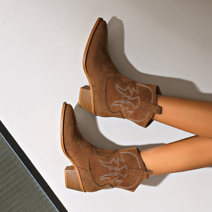 Seitenansicht der Damen-Kurzschaft-Westernboots mit Veloursfinish