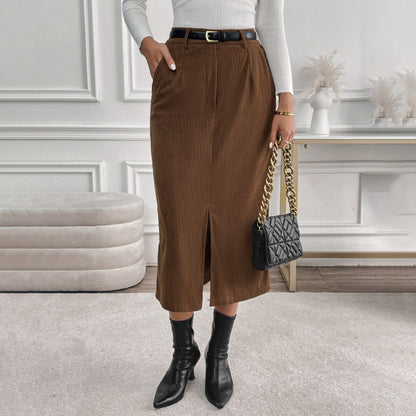 Damen Cord Midirock mit hohem Bund in der Vorderansicht