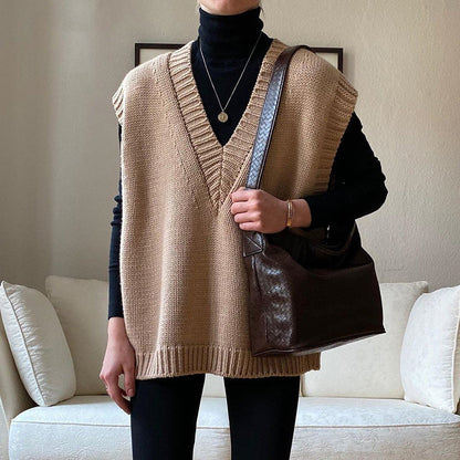 Nelly® | Stylischer, ärmelloser Pullover mit V-Ausschnitt