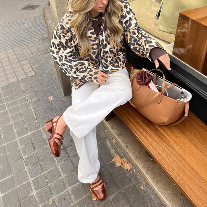 Cropped Jacke für Damen mit Leopardenmuster und geschlossenem Druckknopfverschluss