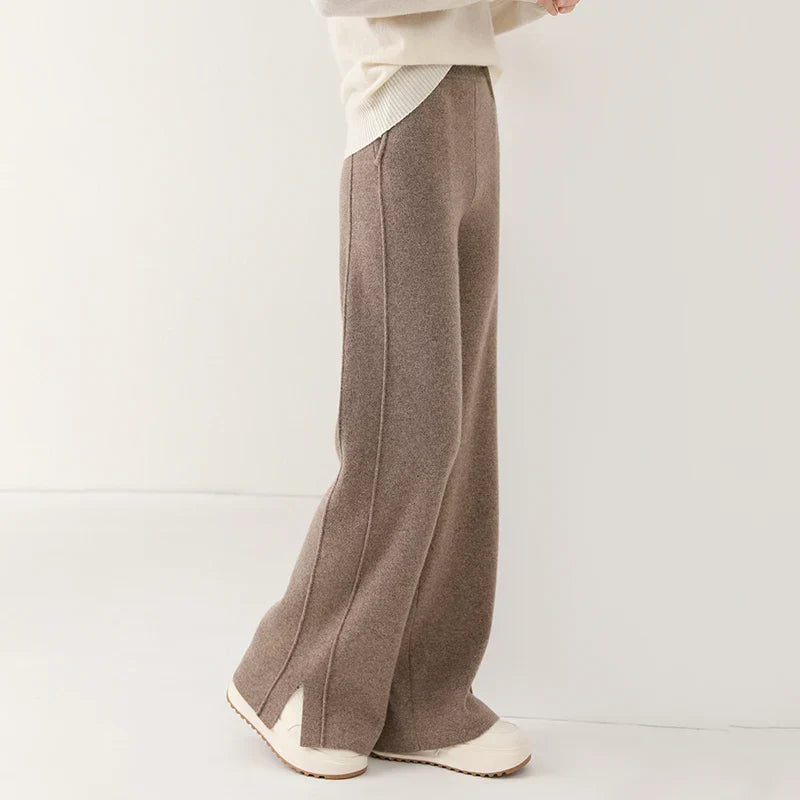 Damen Sweatpants aus Merinowolle mit geradem Bein in Frontansicht