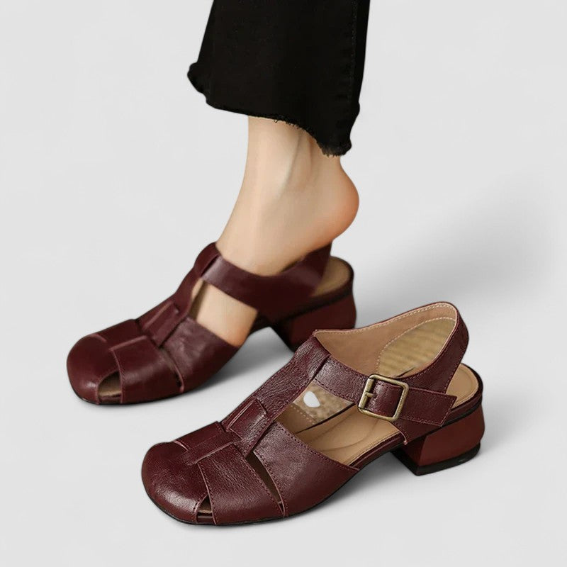 Damen Mary-Jane-Schuhe mit Blockabsatz in klassischem Design, Vorderansicht