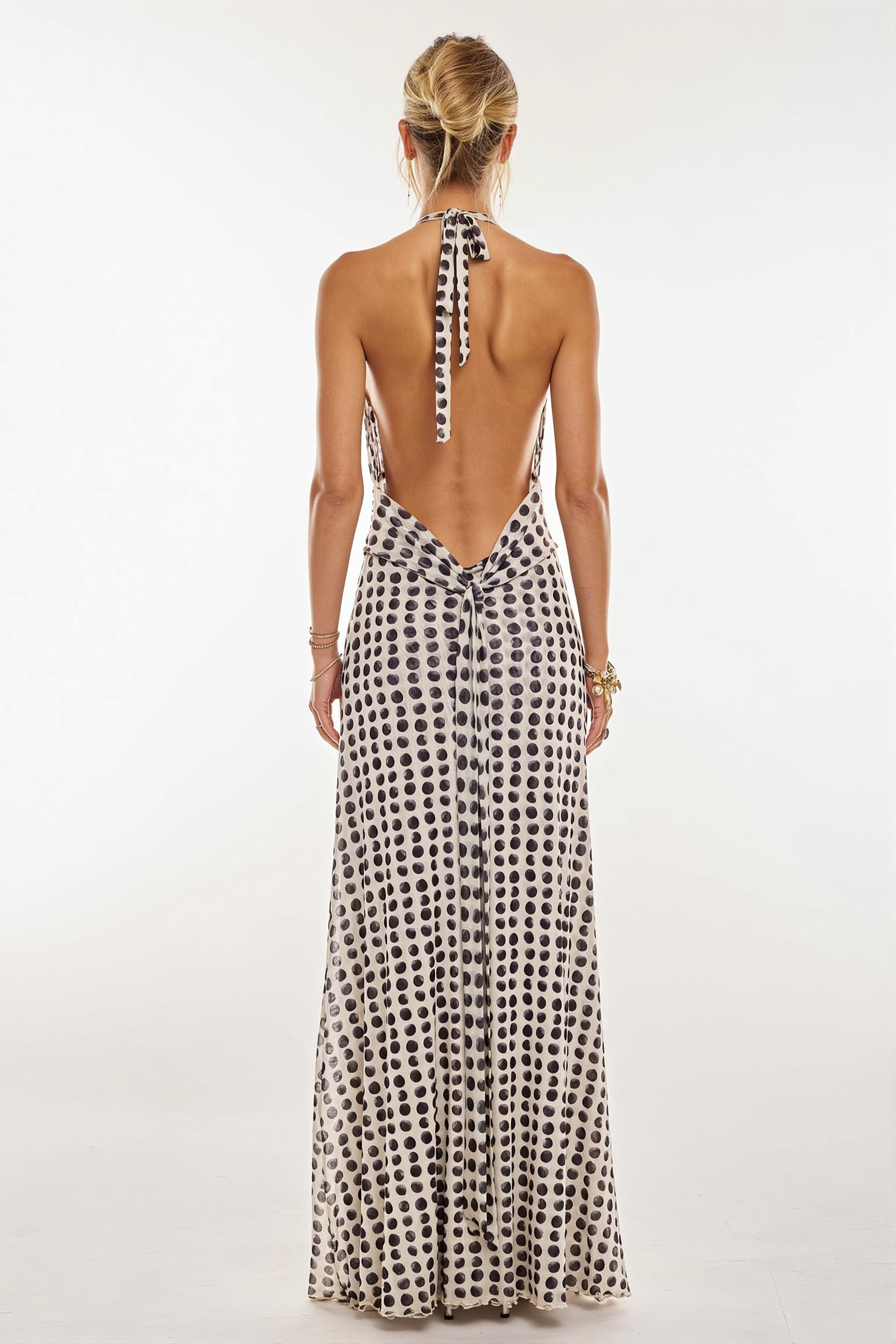 Maxi Kleid für Damen mit Halterdesign und rückenfreiem Schnitt