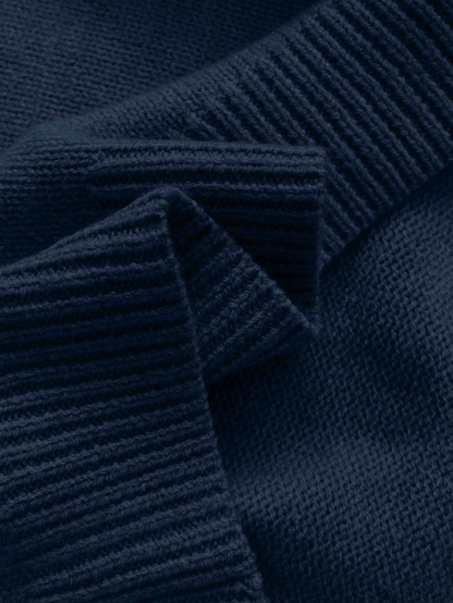 Strickbluse mit elegantem Spitzenkragen