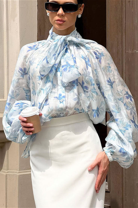 Damenbluse mit Blumenprint und Laternenärmeln in eleganter Ansicht