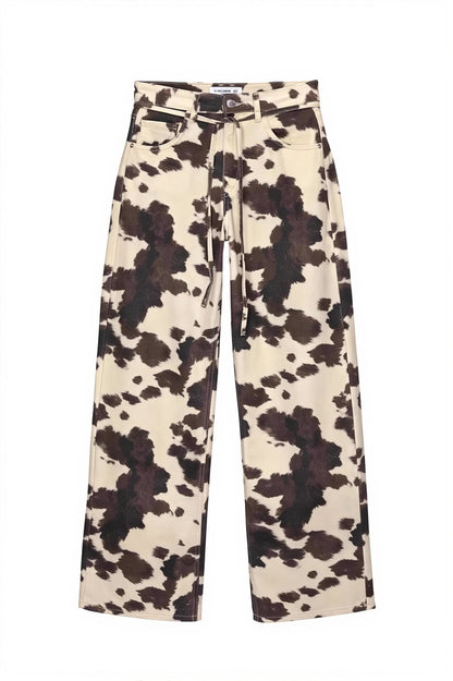 Damen Straight Leg Jeans mit Kuhprint als modischer Freizeit-Look